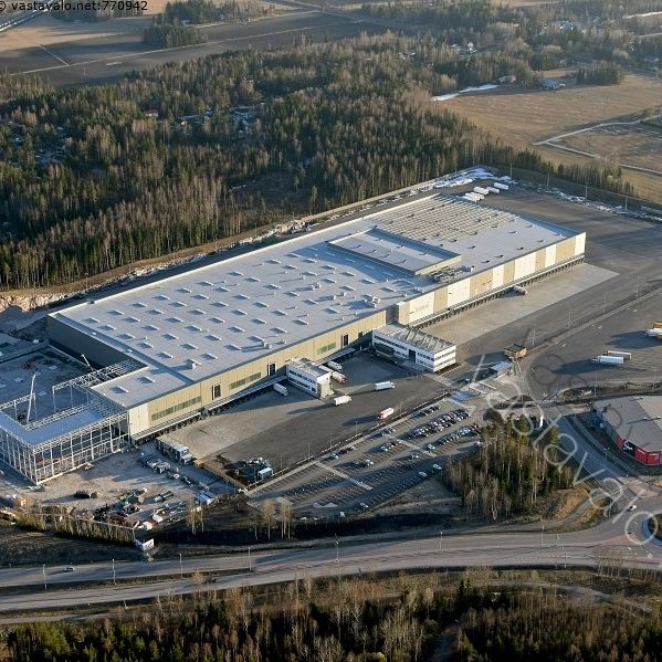 Artikkeli: Lidlin jakelukeskus Järvenpäässä on maakunnan veturi