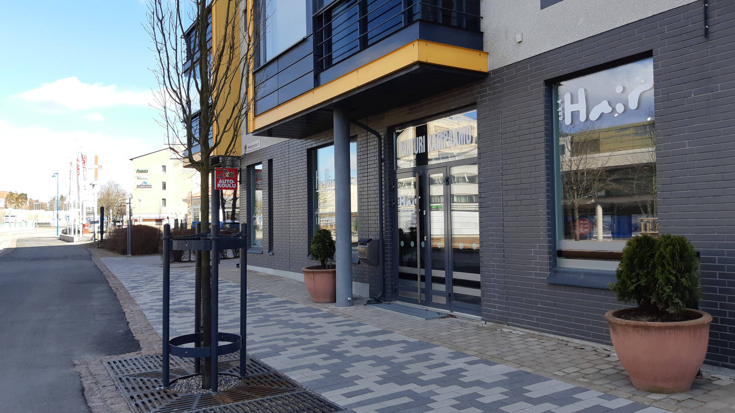 Järvenpään liiketiloja katukuvassa