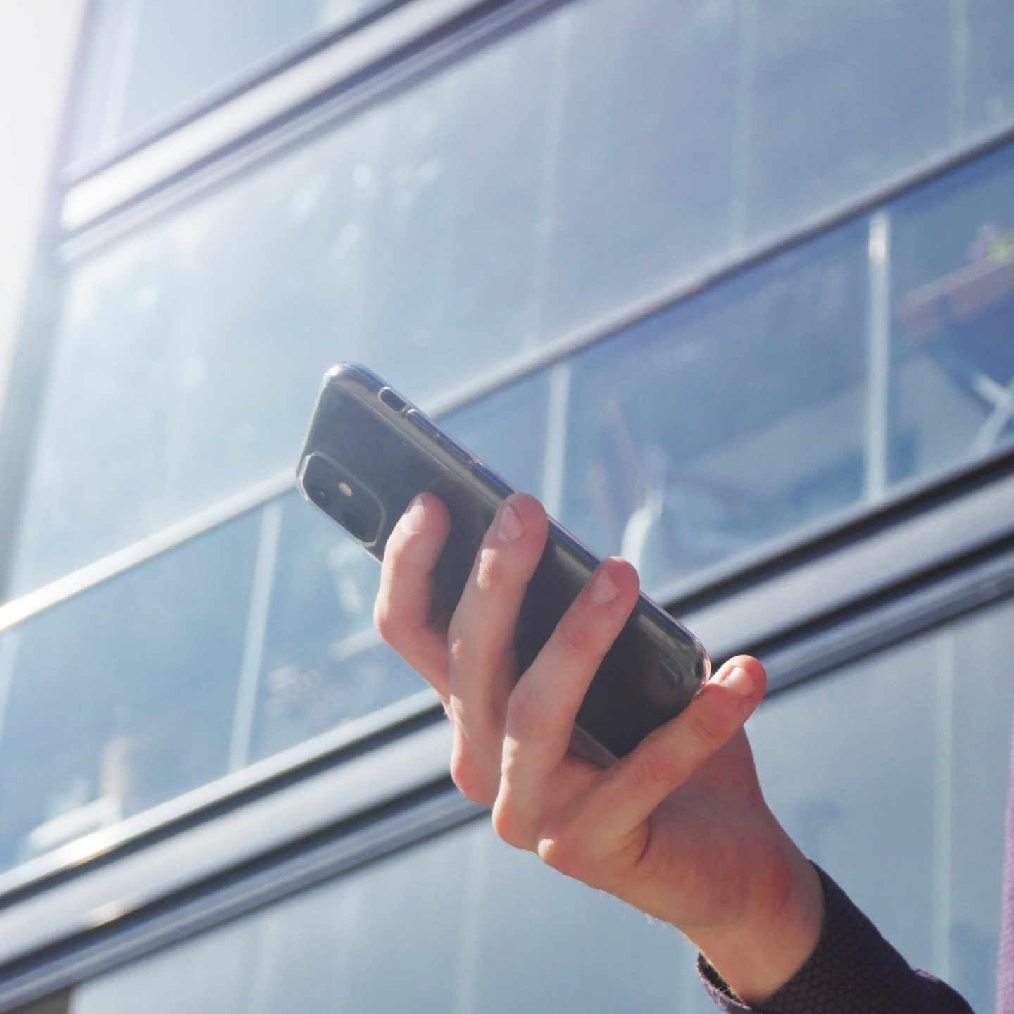 Business, kuvassa liiketoimintaa kuvaava kuva