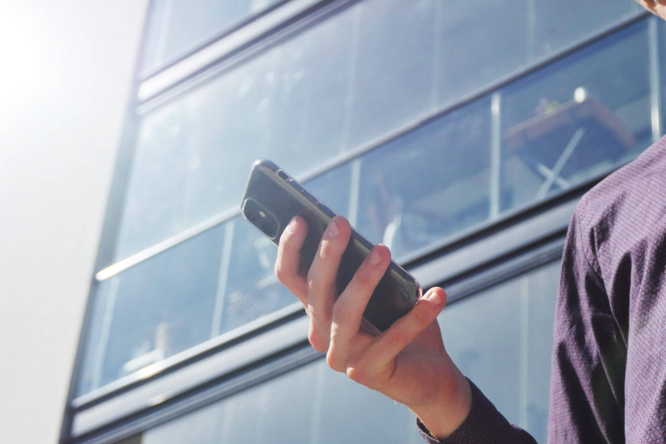 Business, kuvassa liiketoimintaa kuvaava kuva