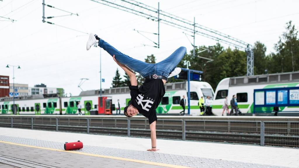 Fiiliskuva Järvenpään juna-asemalla