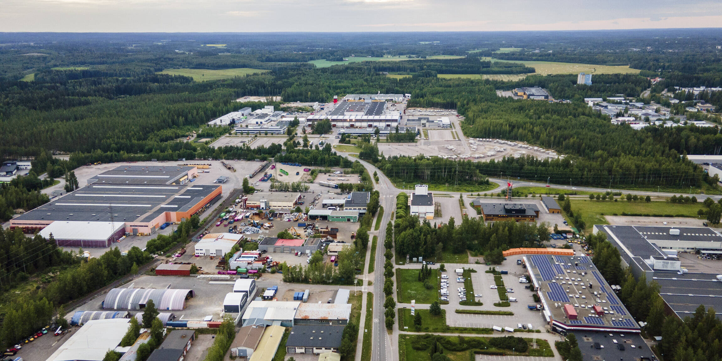 Ilmakuva Järvenpään yritysalueesta mm. Vähänummen yritysalue