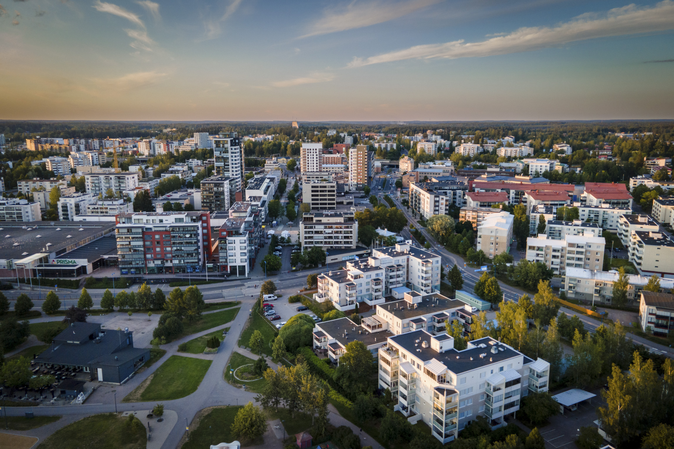 The picture shows Järvenpää city centre