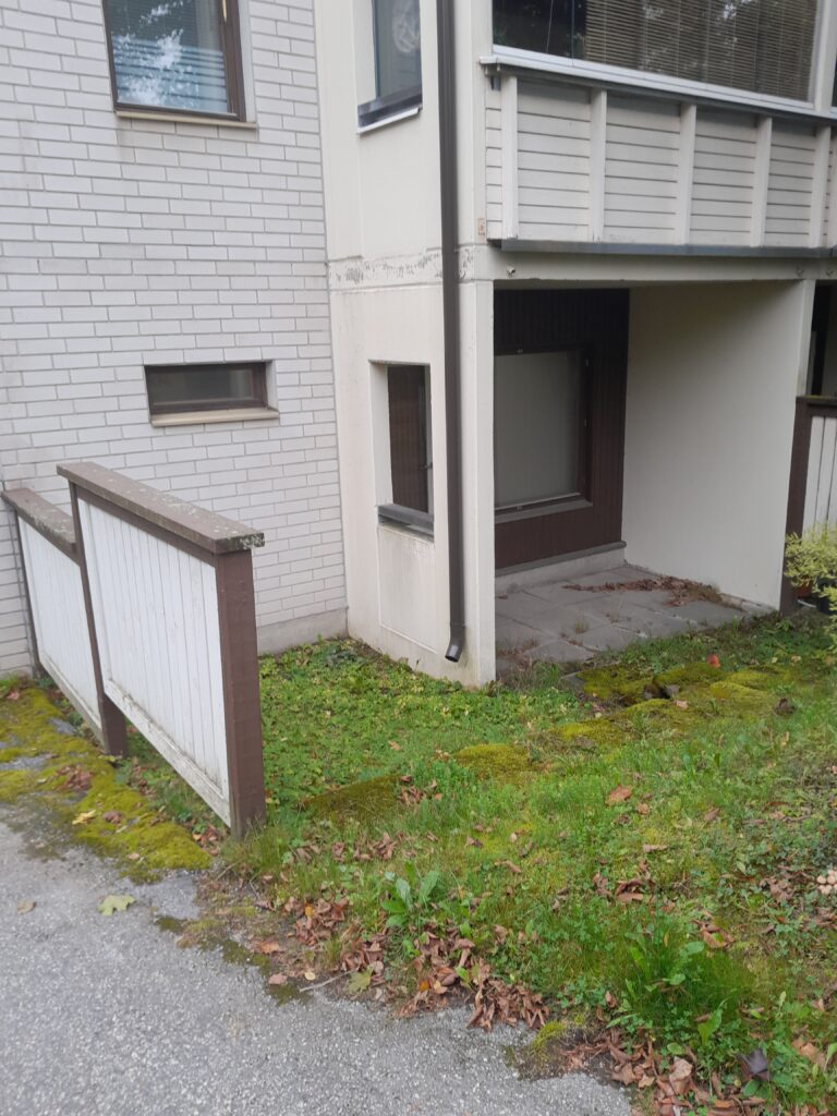 240916-Kartanontie-12-B-14-Takapiha-1