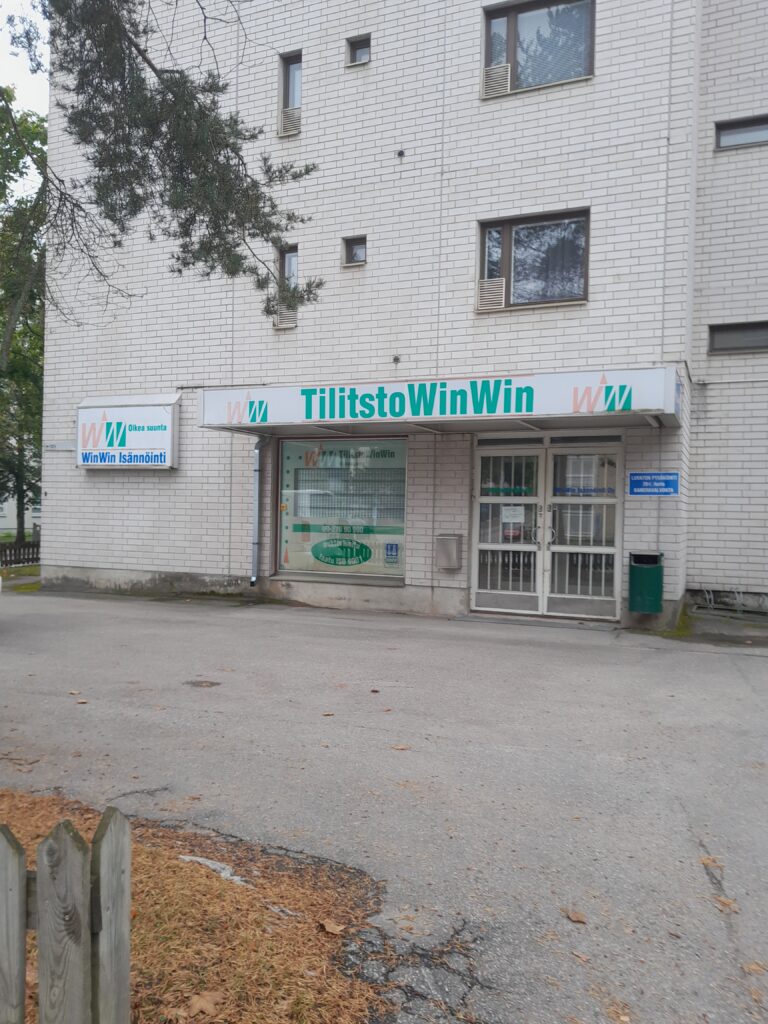 240916-Kuva-Kartanontie-12-Lh-1-sisaankaynti