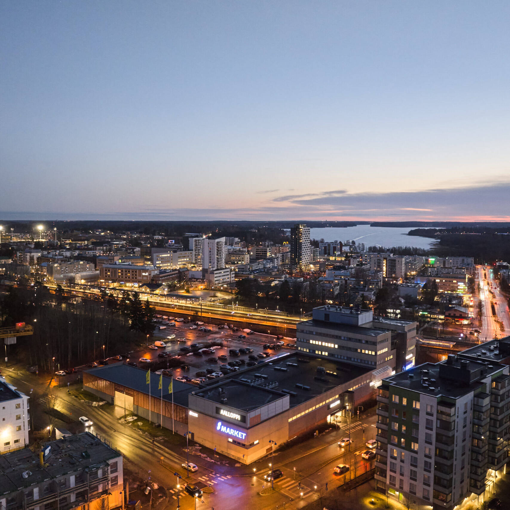 Järvenpää by night, keskusta
