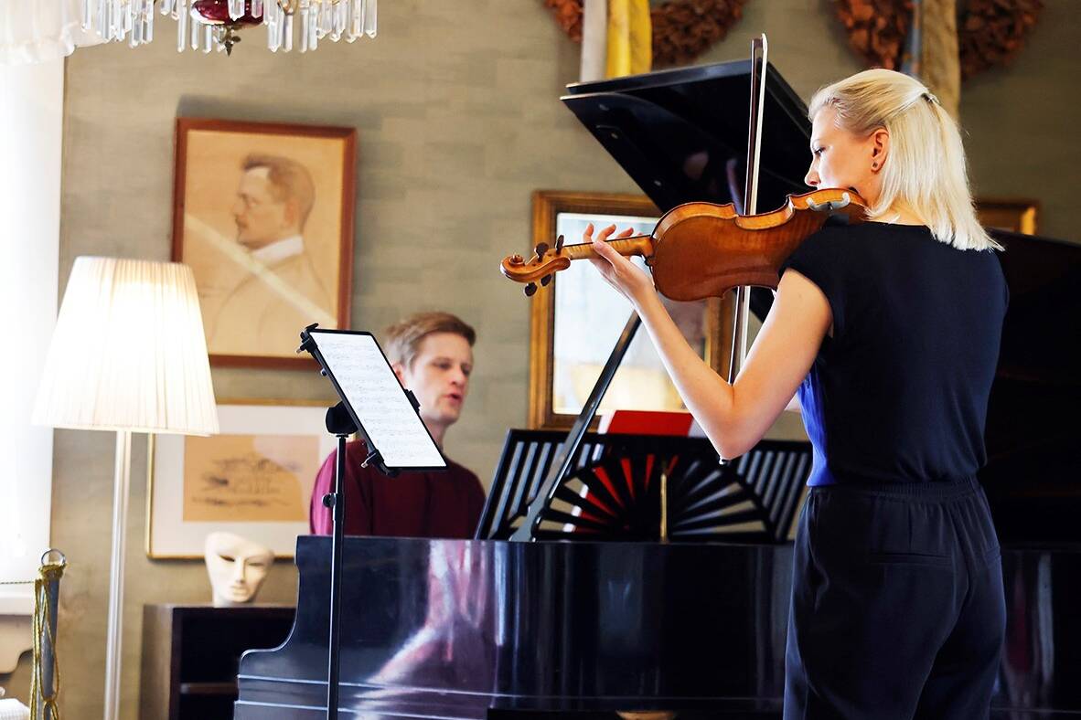 kuva Meidän Festivaalilta, musiikkiesitys