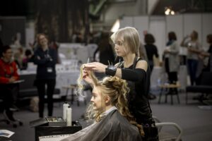 Taitaja2022-kisa Pori. Kampaamoala.