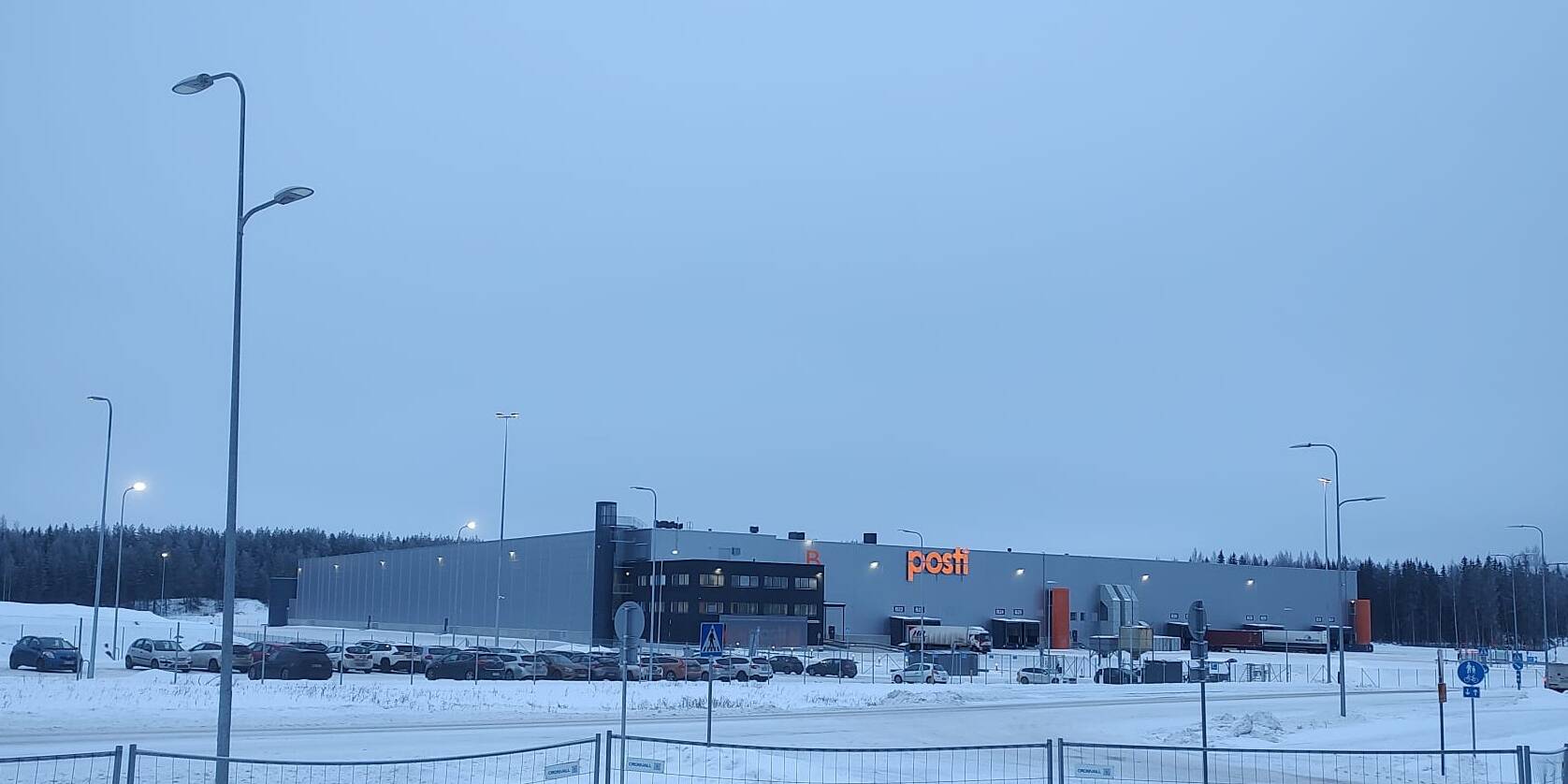 Järvenpäässä sijaitseva Postin suurvarasto