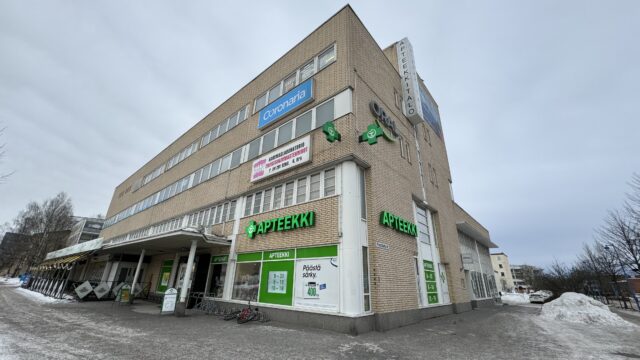 IMG_0311-Apteekkitalo-julkisivu-apteekin-kulmalta